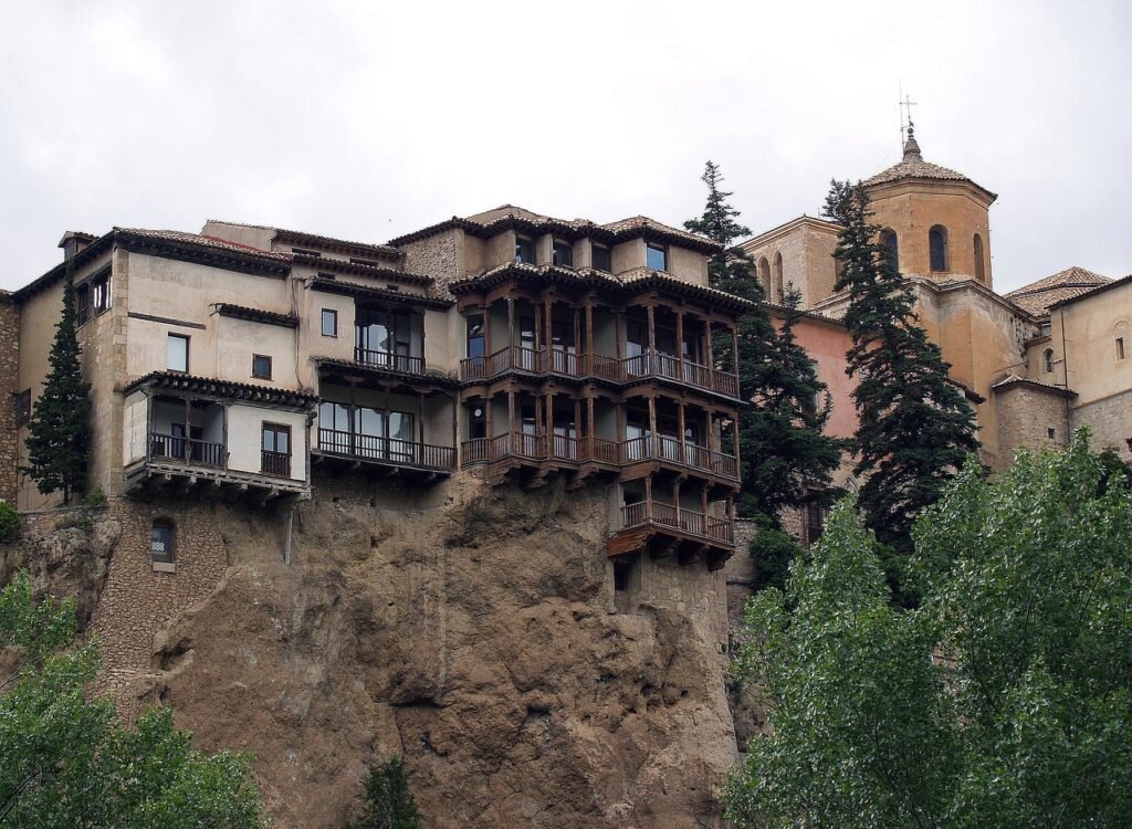 Casas colgadas en Cuenca , lugar que visitar en cuenca